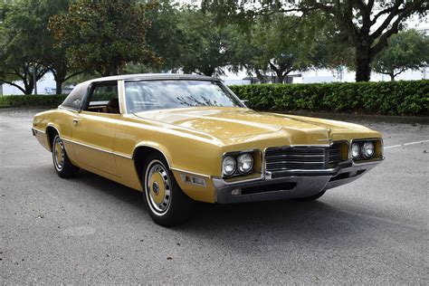 1971 Ford Thunderbird | Orlando Classic Cars