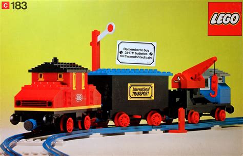 183 Train Set with Motor and Signal | Brickipedia | FANDOM powered by Wikia