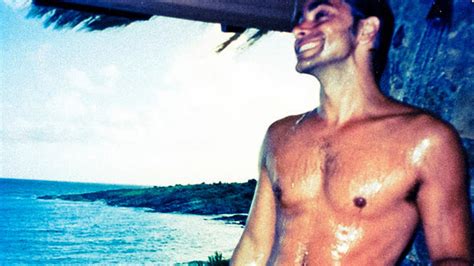 John Stamos, 48, Flaunts Sexy Shirtless Body on Twitter