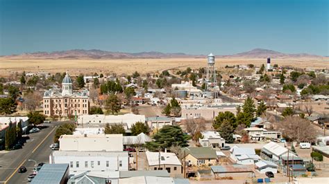 Downtown Marfa Pictures | Download Free Images on Unsplash