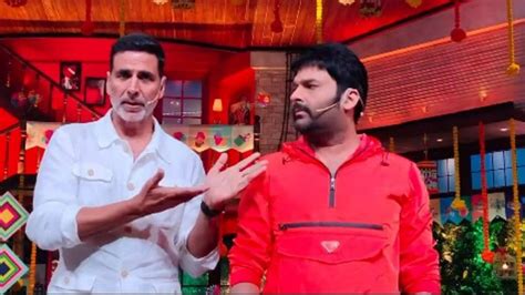 After ending their short rift, Akshay is back on Kapil Sharma's show. Watch - Hindustan Times