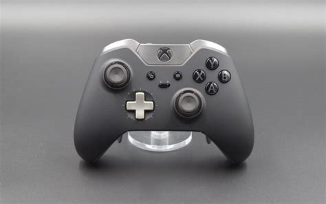 Xbox Elite Controller 2 vs 1 - In-Depth Look At The Differences