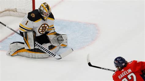 Jeremy Swayman Shines Again For Bruins, Despite Last-Minute Loss