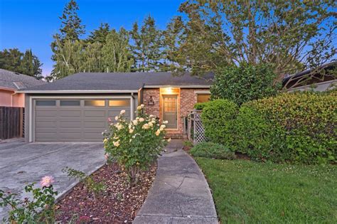 711 Middle Ave, Menlo Park, CA 94025 - 4 Beds | 3 Baths (Sold) - ML81903877 | MLSL