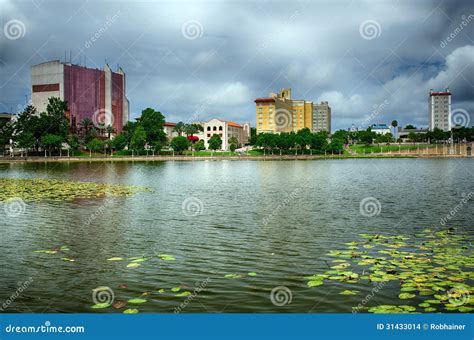 Downtown Lakeland, Florida stock photo. Image of water - 31433014