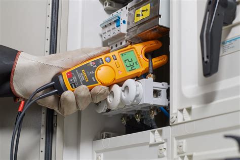 Fluke T6-600 Electrical Voltage, Current and Continuity Tester | Fluke