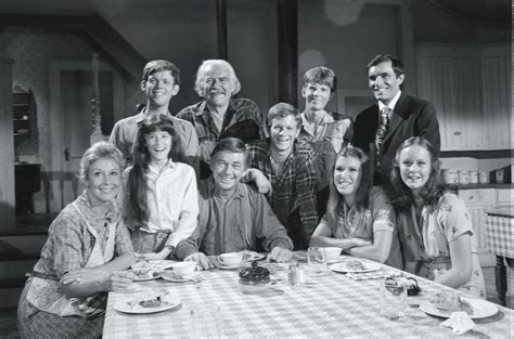 'The Waltons': What the Real Walton Family Ate for Thanksgiving