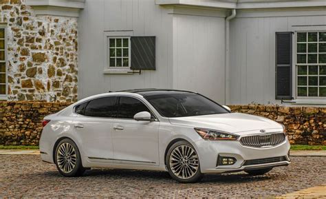 2018 Kia Cadenza | Exterior Review | Car and Driver