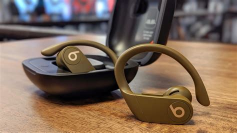 AirPods Pro vs. Beats Powerbeats Pro: Which Apple Wireless Earbuds Are ...