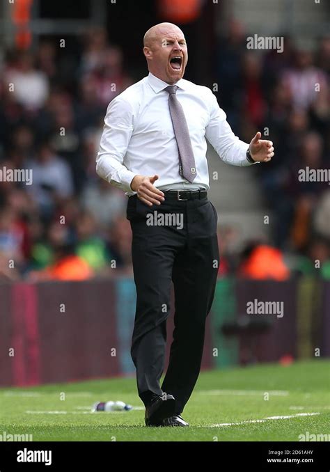 Burnley manager Sean Dyche Stock Photo - Alamy