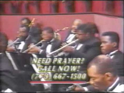 Apostolic Church Of God Chicago Choir Praises To The King! - YouTube