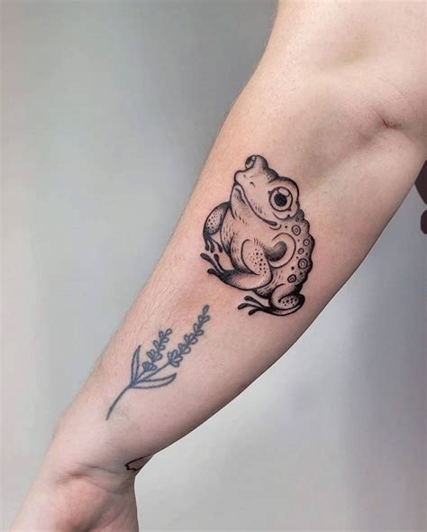 Cute Frog Tattoo Designs That You Can't Miss in 2021 | Frog tattoos, Tattoos, Mom tattoos