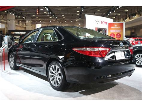 2016 Toyota Camry Hybrid: 169 Exterior Photos | U.S. News