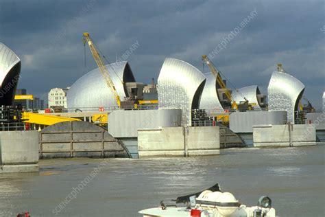 Thames flood barrier - Stock Image - E160/0071 - Science Photo Library