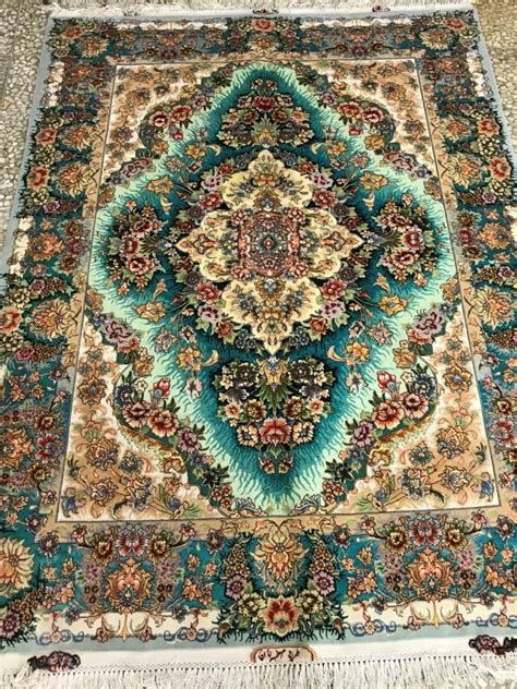 #PicturesOfCarpetRunners Key: 2517663739 | Persian tabriz rug, Tabriz ...