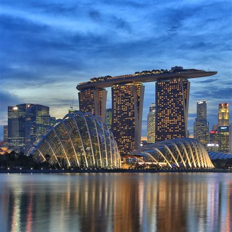 “The little red dot” it may be, but vibrant Singapore is packed with ...