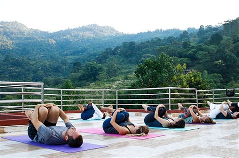 20 Popular Yoga Retreat Centers Around The World | Retreat Kula