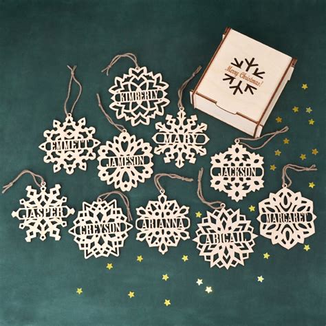 Set of PERSONALIZED WOODEN SNOWFLAKE Ornaments // Wood - Etsy