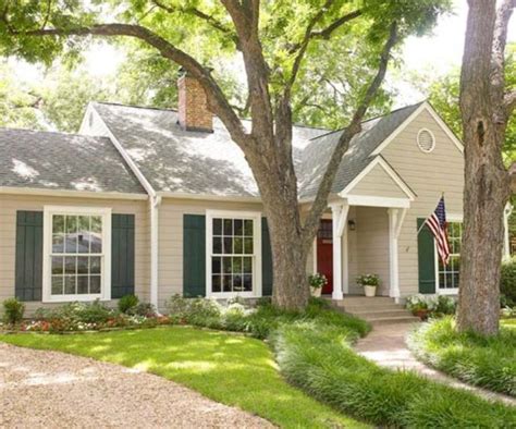 Exterior color schemes for ranch style homes 47 | Ranch style homes, Exterior paint colors for ...