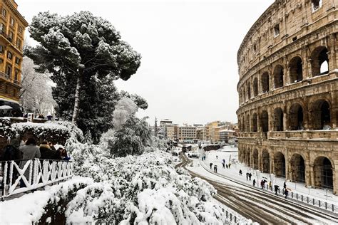 Rome in the Snow: See the Ancient City Transform Into a Winter ...