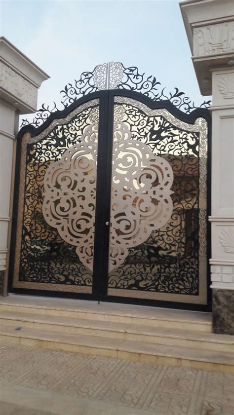 #moderndoors #doors #laser #cnc #saudiarabia #riyadh #gates #modern #ابواب | Gate wall design ...