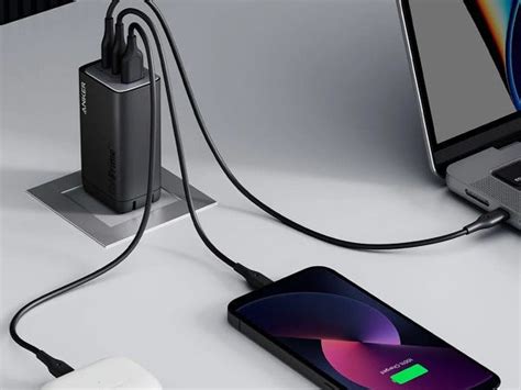 15 Best Apple MacBook Accessories in 2022