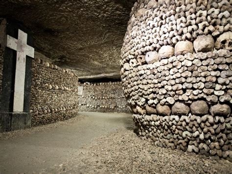 Paris Catacombs – The Bones of Over 6 Million Souls Under the City ...