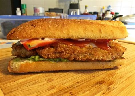 Resep Beef Schnitzel Sandwich oleh Fitri’s Kitchenette - Cookpad