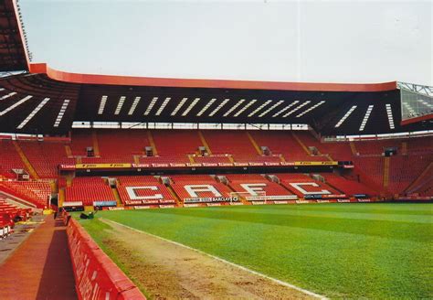 Extreme Football Tourism: ENGLAND: Charlton Athletic FC