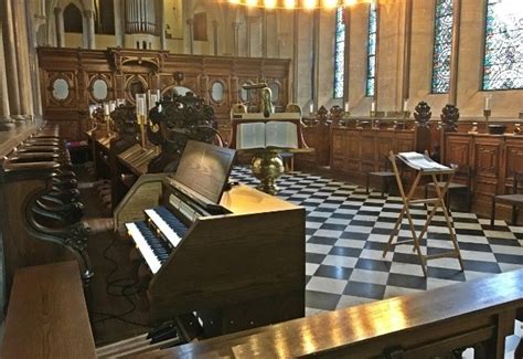 Back with a bounce - Lambeth Palace Chapel installs a Viscount Organ