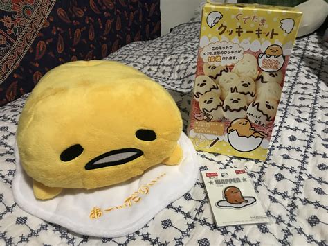 My bf picked up some super cute gudetama merch for me in japan : r/gudetama