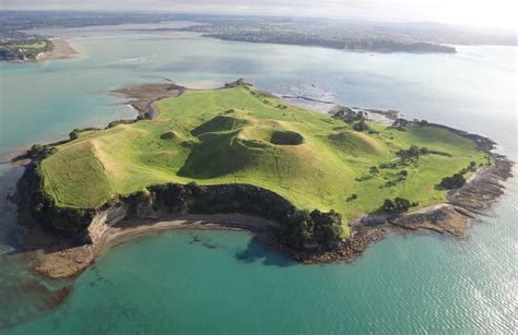 Auckland Volcanos - Heletranz Helicopters