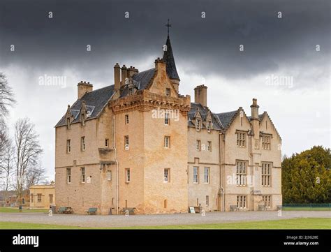 BRODIE CASTLE FORRES SCOTLAND THE WELL PRESERVED CASTLE SHOWING THE 16C ...