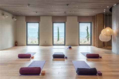 Transformative yoga retreat in Greece | Euphoria Retreat