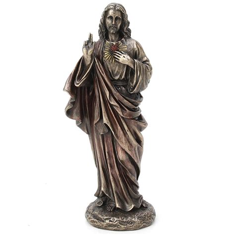 Sacred Heart Of Jesus Statue