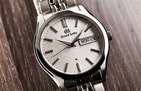 HANDS-ON: High-end quartz – Grand Seiko celebrates the 25th anniversary of the 9F with two ...