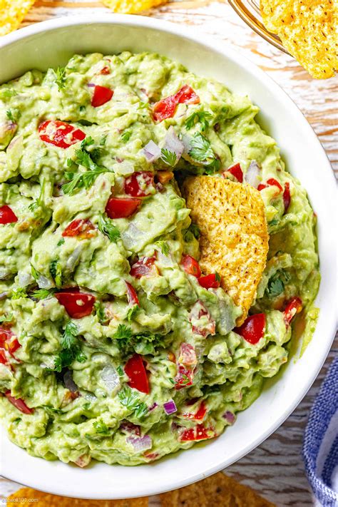 Homemade Guacamole Recipe – How to Make Guacamole at Home — Eatwell101