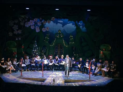 Mercury Theatre audience digs deep for Colchester Cancer Centre ...