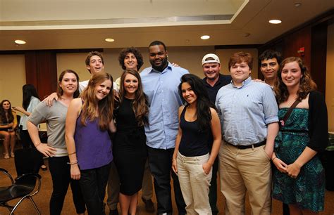 Real-Life 'Blind Side' Hero Michael Oher's Fairy Tale Keeps Getting Better!