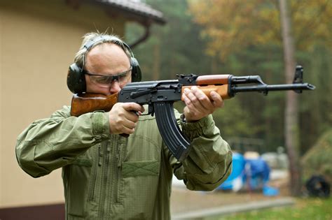 Shooting – AK-47 Basic in Prague for Stag Do’s Parties | Vox Travel