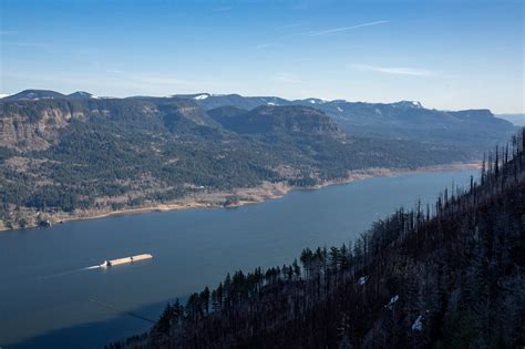 (Local's Guide) 12 Amazing Hikes in the Columbia River Gorge