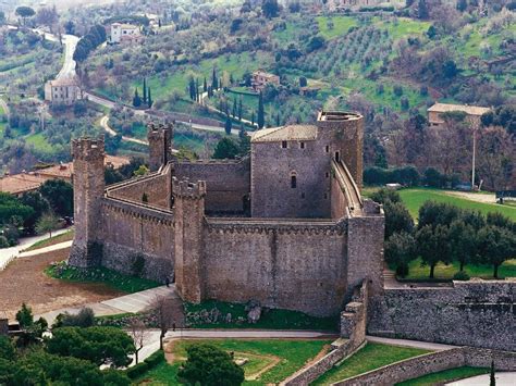 Visit of Montalcino | Borghi Italia Tour Network