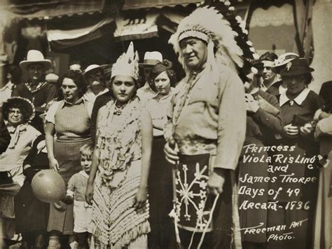 jim thorpe indian dress | Karuk Indians Jim Thorpe | Native american ...