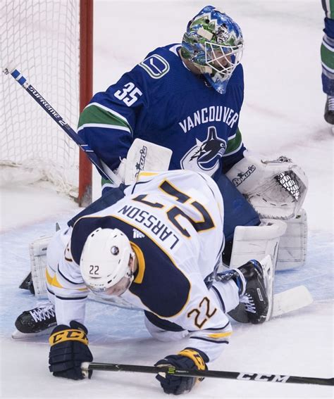 Demko makes 36 saves for Canucks in 4-3 win over Sabres