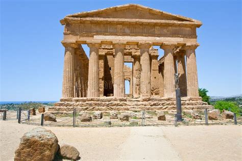 Antique Temple of Concordia Stock Image - Image of sicily, sculpture: 20808893