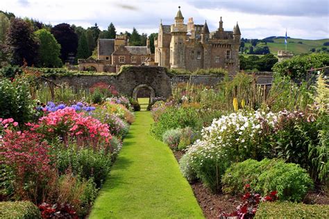 Abbotsford House Straight Ahead | Another view of Abbotsford… | Flickr