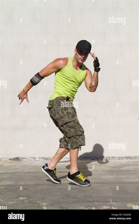 young man doing beat boy dance Stock Photo - Alamy