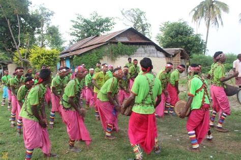 Traditional Santhal dance during Dashain (With photos) - National - The ...