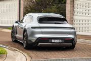 2023 Porsche Taycan Cross Turismo review | CarExpert