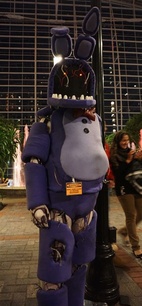 Itmit it's fake but there's dreams | Fnaf cosplay, Fnaf costume, Bonnie costume